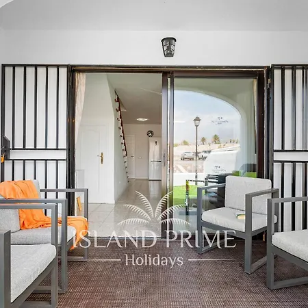 Апартаменты 2x Bedroom With Teide Views In Heated Pool Complex Fc407